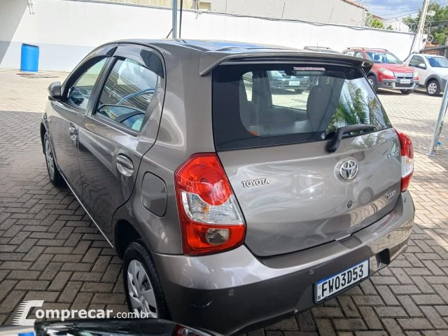 ETIOS HATCH - 1.5 XS 16V 4P MANUAL