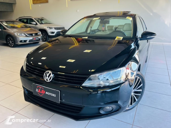 JETTA 2.0 TSI HIGHLINE 200CV GASOLINA 4P TIPTRONIC