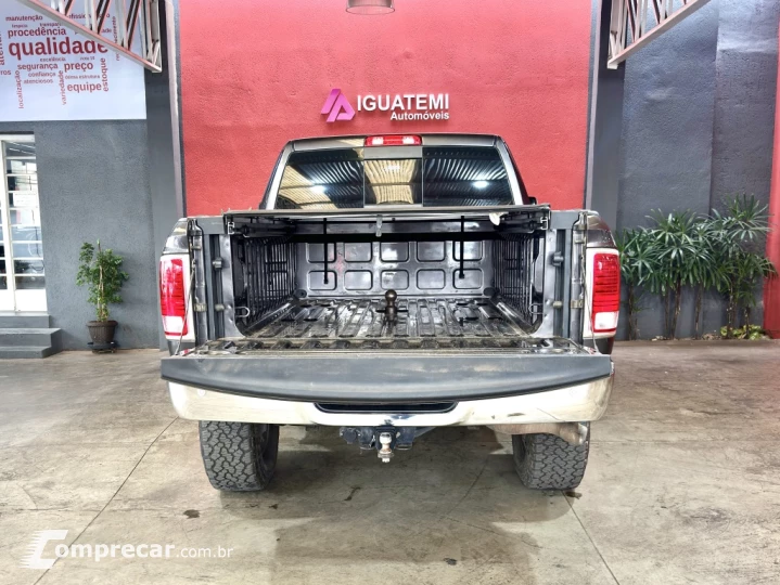 2500 6.7 LARAMIE 4X4 CD I6 TURBO DIESEL 4P AUTOMÁTICO