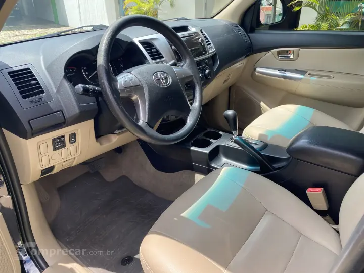 HILUX SW4 2.7 SR 4X2 16V