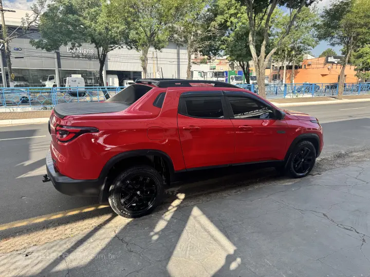 TORO 2.0 16V Turbo Ultra 4WD