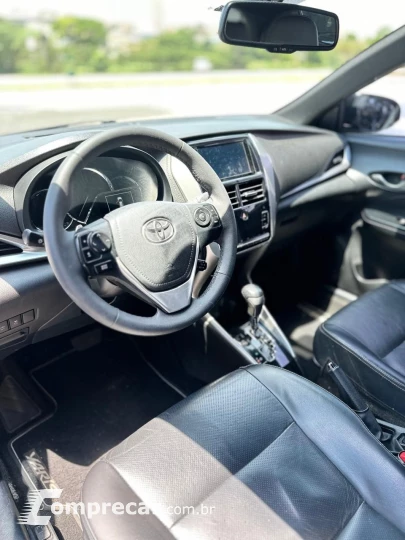 YARIS XLS Connect 1.5 Flex 16V 5p Aut.