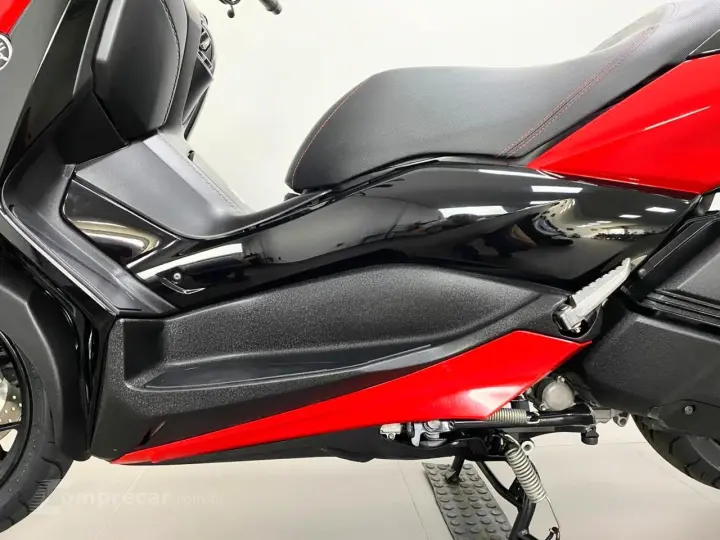 YAMAHA XMAX 250 ABS