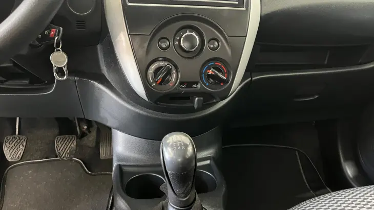 VERSA SV 1.6 16V FlexStart 4p Mec.