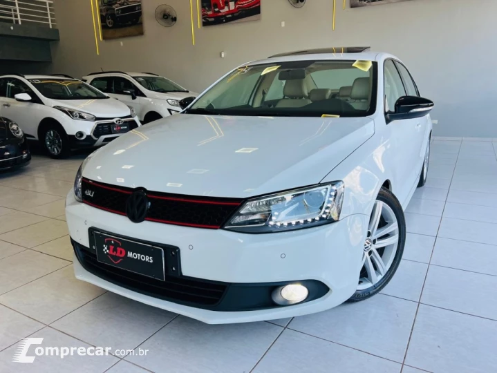 JETTA 2.0 COMFORTLINE FLEX 4P TIPTRONIC