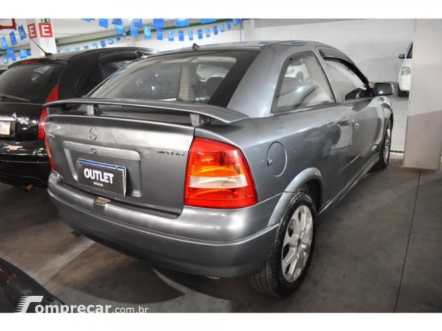 ASTRA HATCH - 1.8 MPFI GL 8V 2P MANUAL