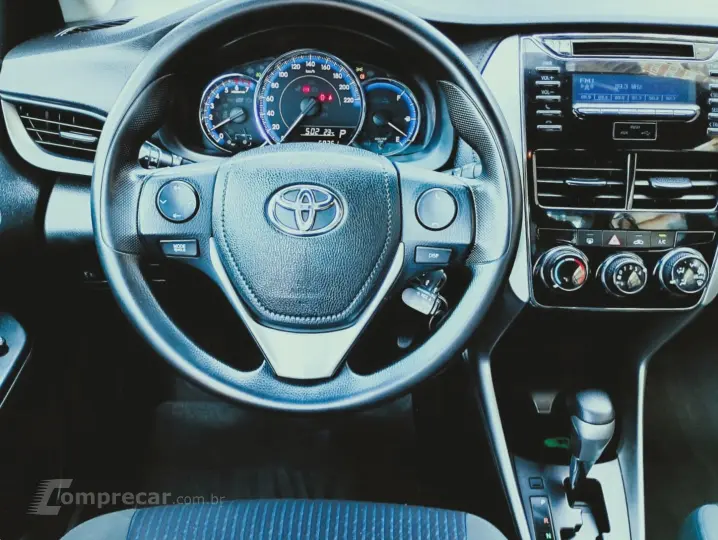 YARIS 1.5 16V Sedan XL