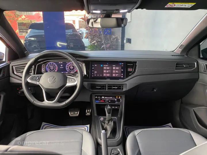 Nivus Highline 1.0 200 TSI Flex Aut.