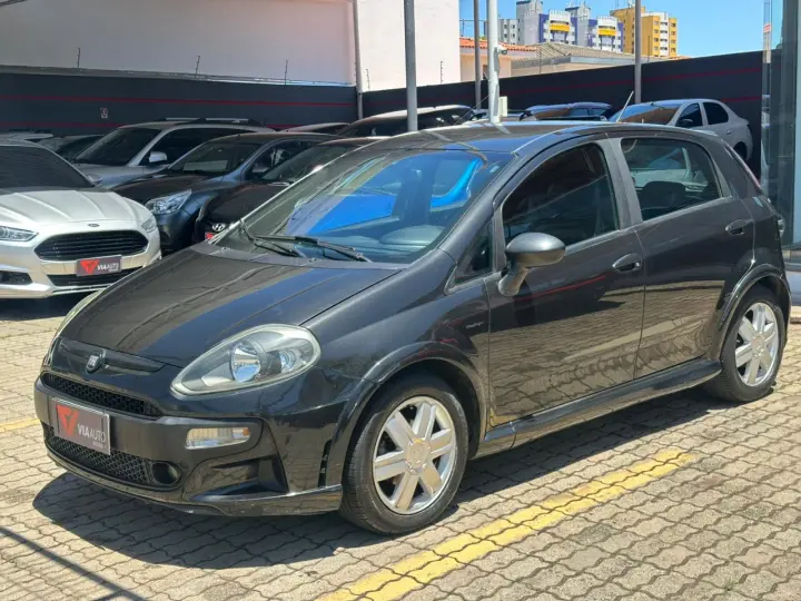 PUNTO - 1.8 BLACKMOTION 16V 4P AUTOMATIZADO