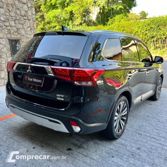 OUTLANDER 2.2 Mivec Di-d Hpe-s AWD