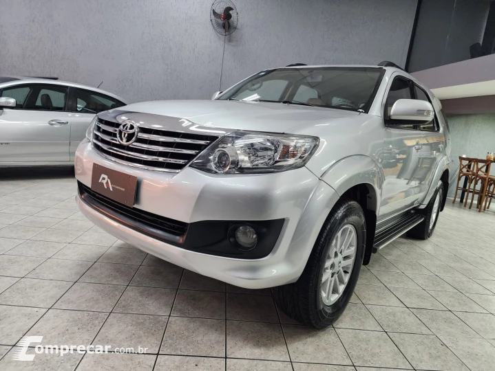 Hilux SW4 SR 4x2 2.7/ 2.7 Flex 16V Aut.