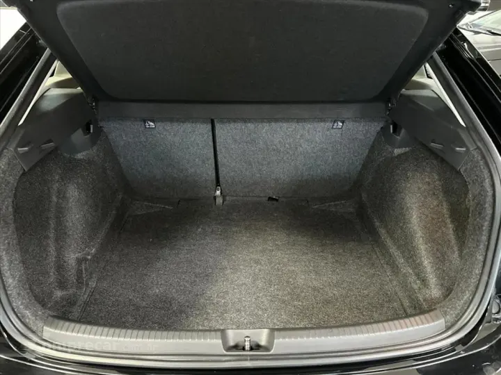 NIVUS 1.0 200 TSI TOTAL FLEX COMFORTLINE AUTOMÁTI