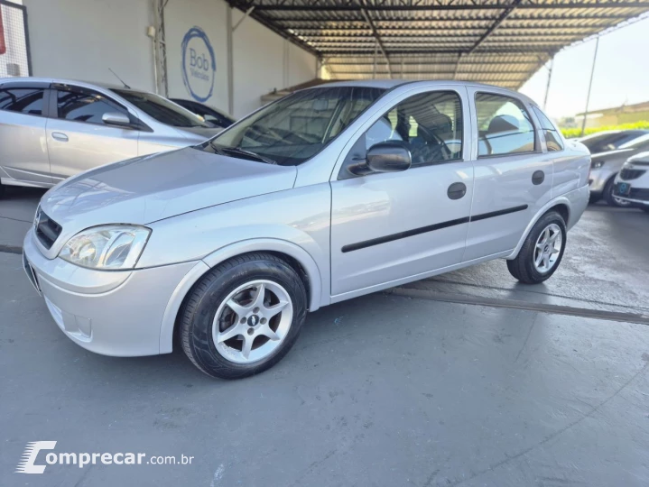 Corsa Sedan 1.0 MPFI 8V 71cv 4p