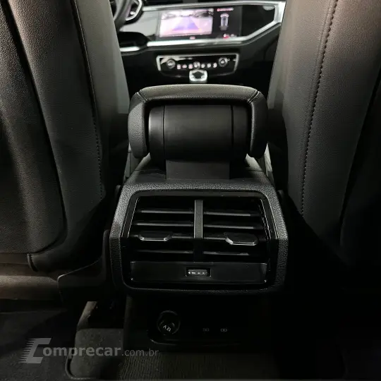 Q3 Performance 2.0 TFSI Tiptr. Quattro