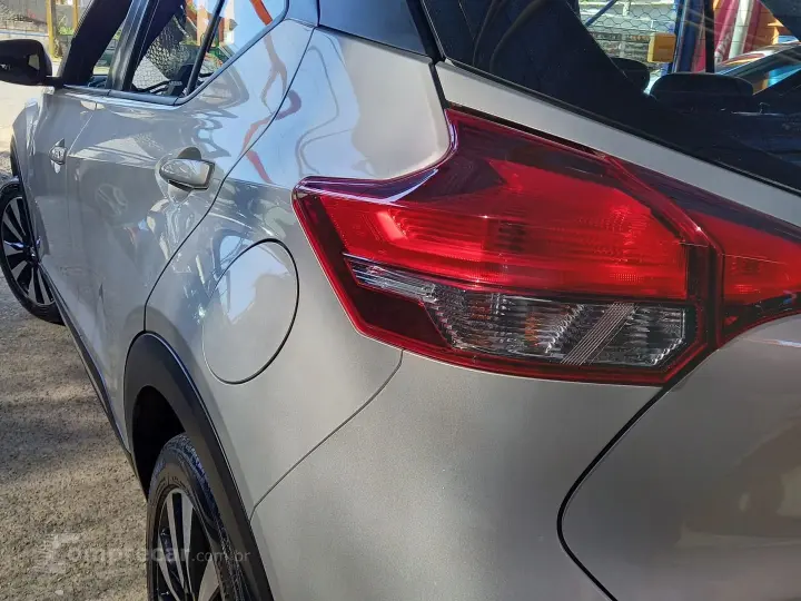 Kicks 1.6 16V Flexstart Sv 4P Xtronic