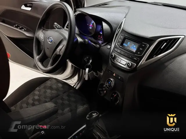 HB20 - 1.6 COMFORT PLUS 16V 4P AUTOMÁTICO