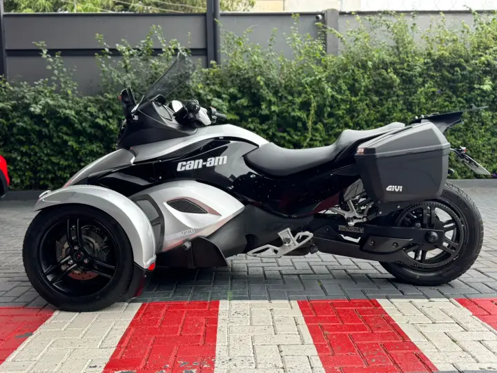 SPYDER RS