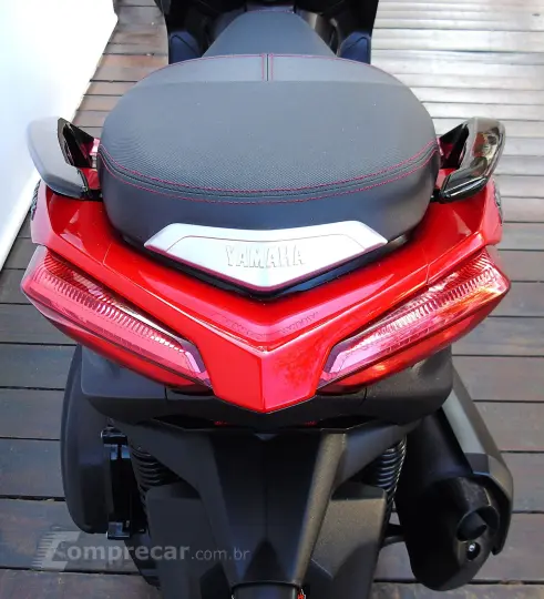 YAMAHA XMAX 250 ABS