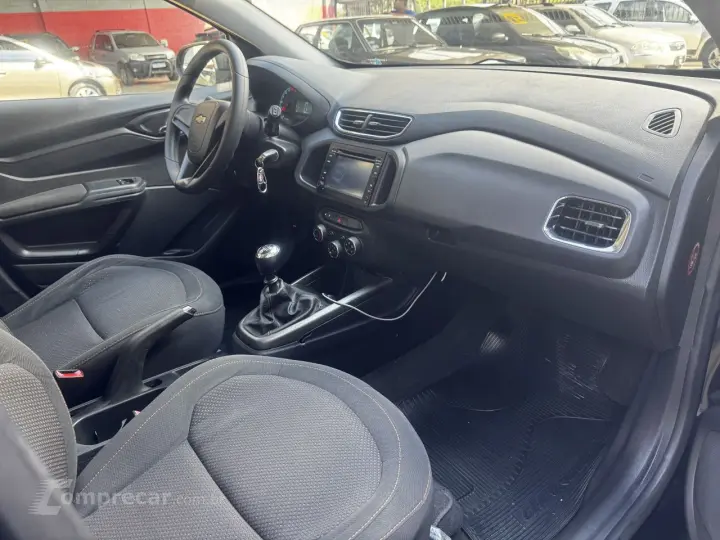 Onix Hatch 1.4 4P FLEX LT