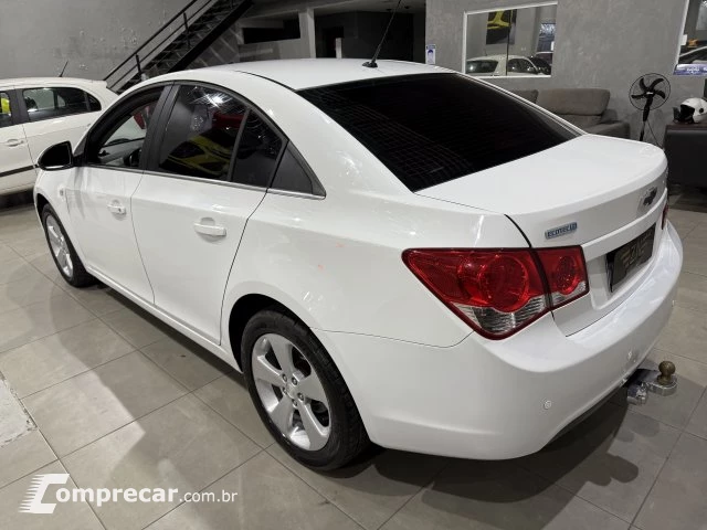 CRUZE SEDAN - 1.8 LT 16V 4P AUTOMÁTICO