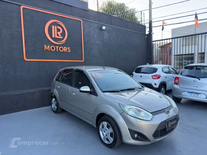 FIESTA 1.6 MPI Class Hatch 8V