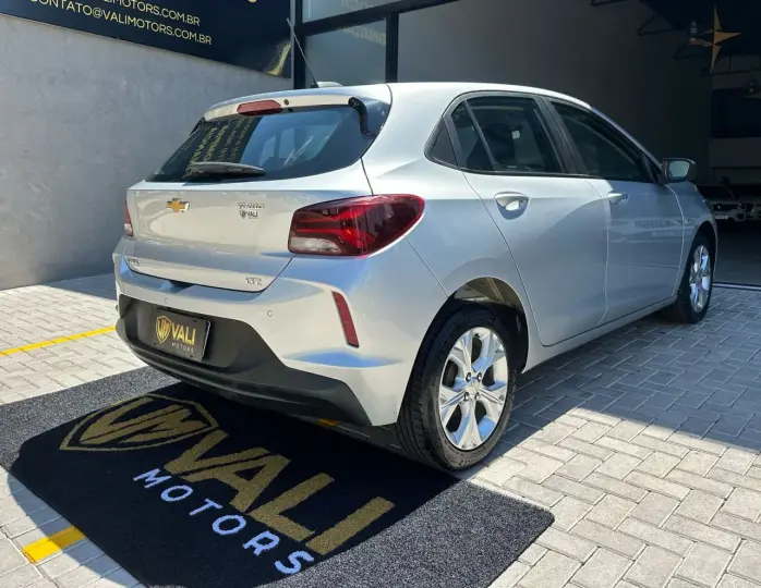 ONIX HATCH LTZ 1.0 12V TB Flex 5p Mec.