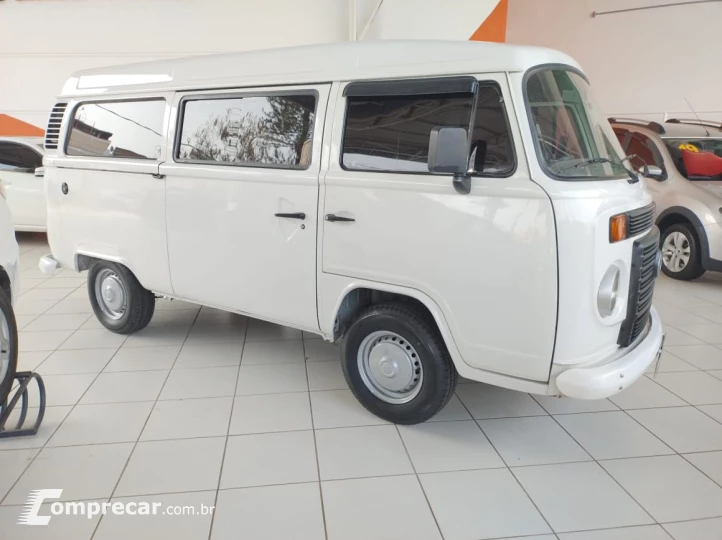 Kombi 1.4 FLEX STD 9 LUGARES