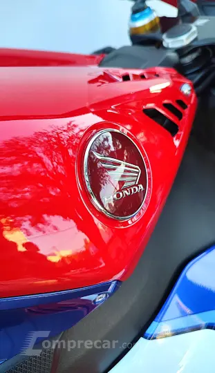 HONDA CBR 1000RR-R FIREBLADE SP