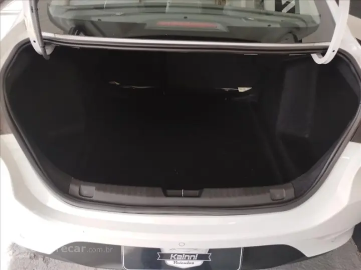 ONIX 1.0 Turbo Plus Premier