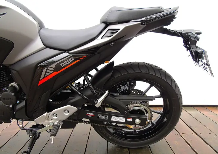 YAMAHA FZ25 FAZER CONNECTED ABS