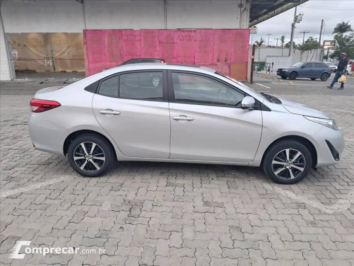 YARIS 1.5 16V FLEX XLS CONNECT MULTIDRIVE