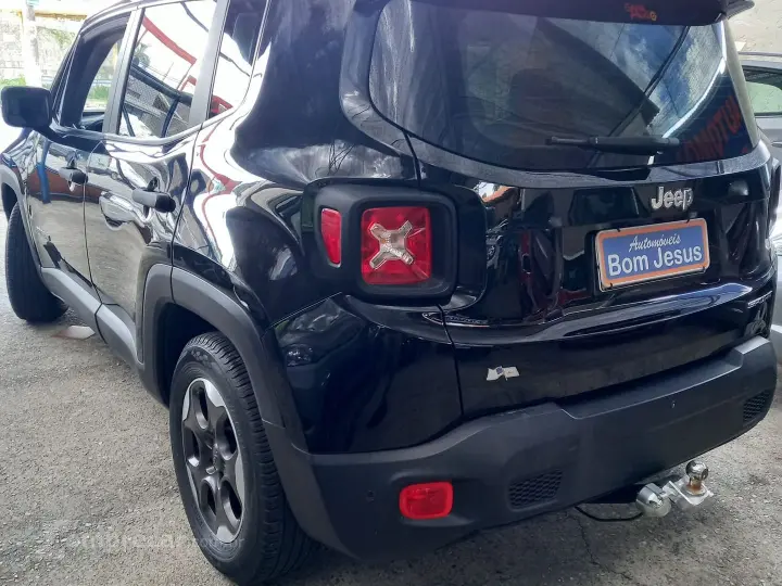 Renegade 1.8 16V Flex Sport 4P Automático