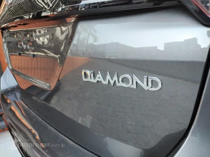 HILUX SW4 2.8 D-4D TURBO DIESEL DIAMOND 7L 4X4 AUTOMÁTICO