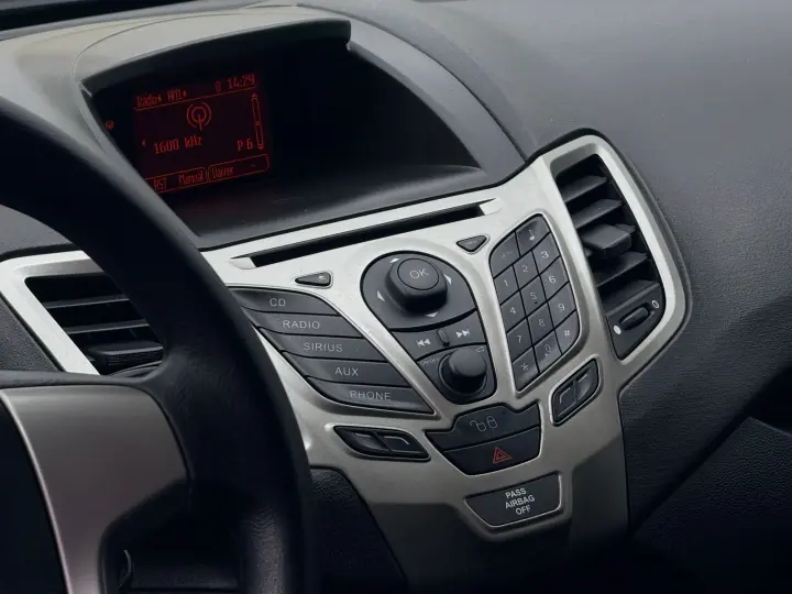 FIESTA 1.6 SE Hatch 16V