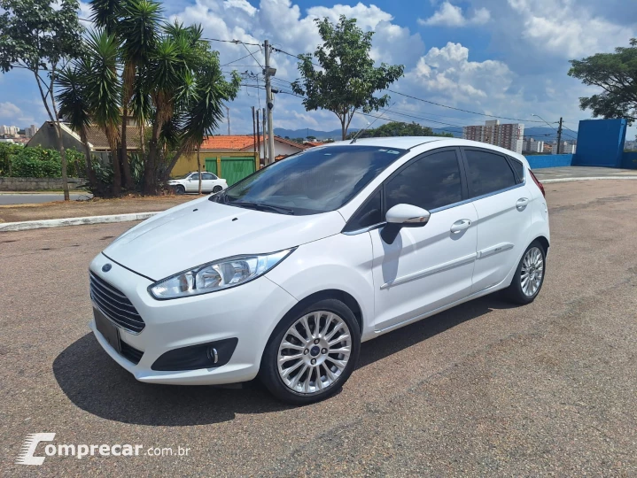 FIESTA 1.6 Titanium Plus Hatch 16V