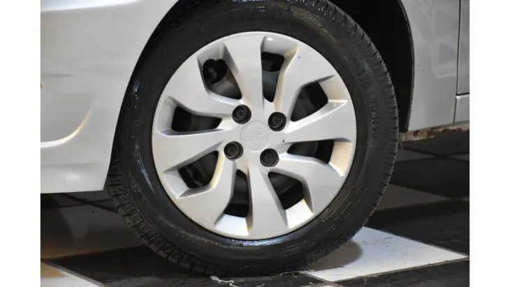 CELTA - 1.0 MPFI LT 8V 4P MANUAL