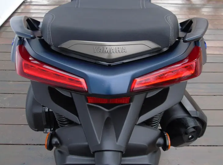 YAMAHA XMAX 250 CONNECTED ABS