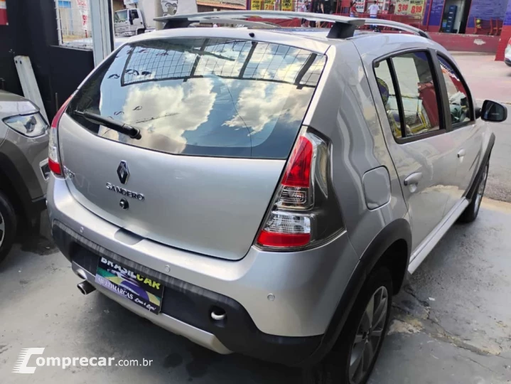 SANDERO 1.6 STEPWAY 16V FLEX 4P AUTOMÁTICO