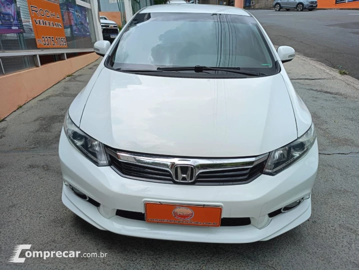 Civic 2.0 16V 4P LXR