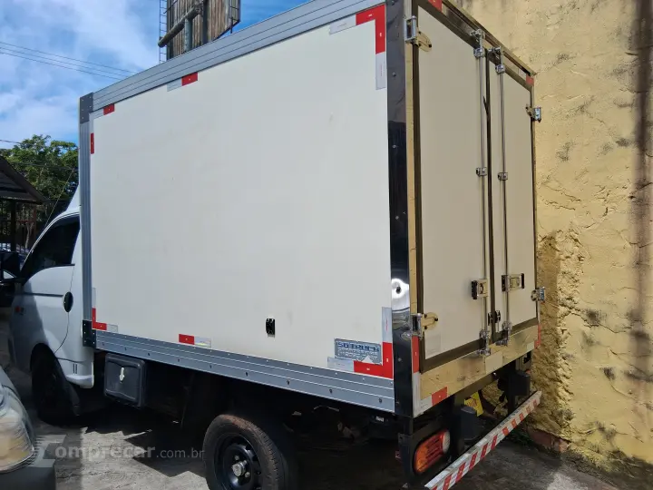 HR 2.5 Longo COM Bau 4X2 16V 130cv Turbo Intercooler