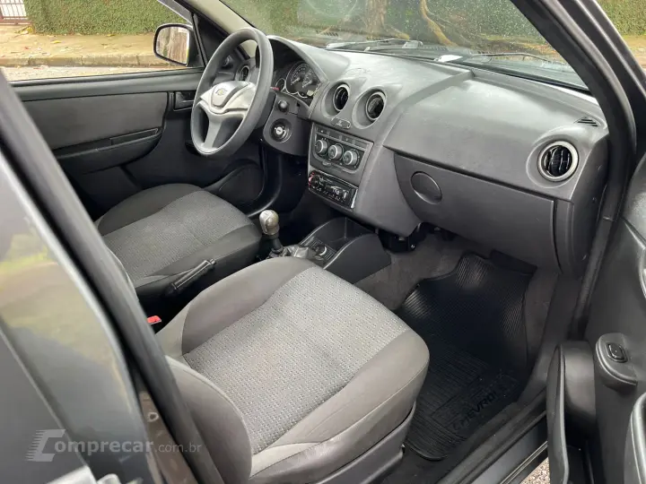 CELTA 1.0 MPFI LT 8V