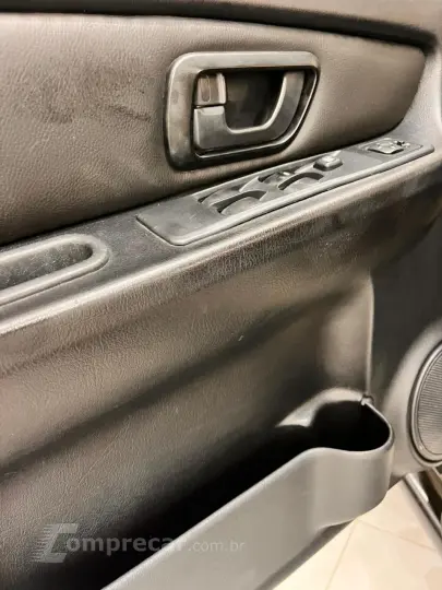 Pajero TR4 2.0/ 2.0 Flex 16V 4x4 Aut.