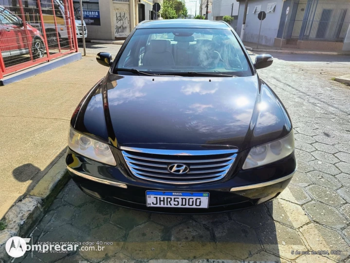 AZERA 3.3 MPFI GLS Sedan V6 24V