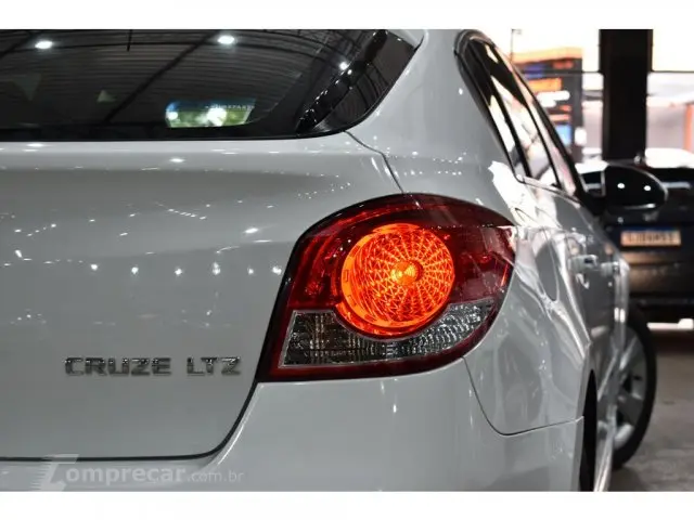 CRUZE HATCH - 1.8 LTZ SPORT6 16V 4P AUTOMÁTICO