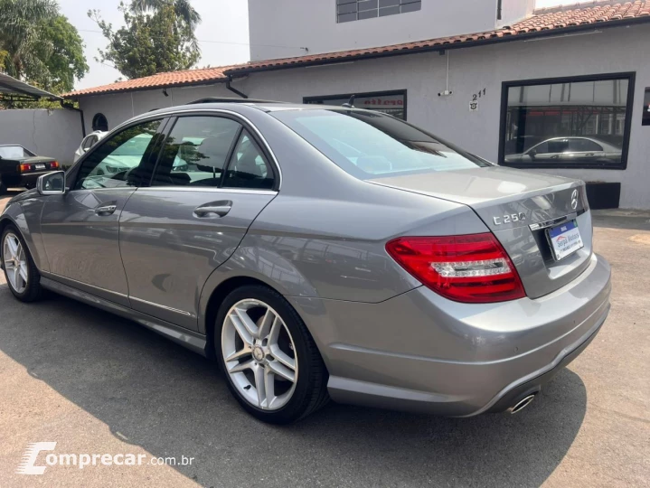 C 250 1.8 16V 4P CGI SPORT TURBO AUTOMÁTICO