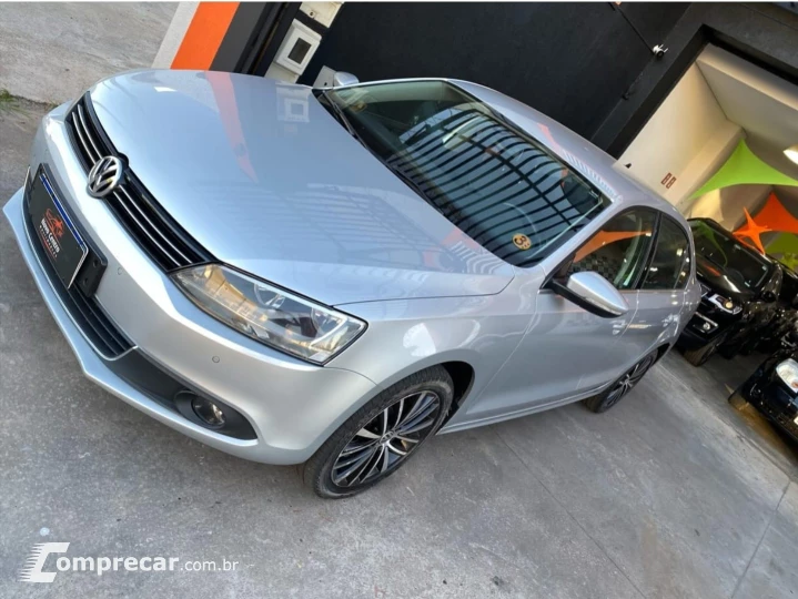 JETTA 2.0 TSI Highline 211cv