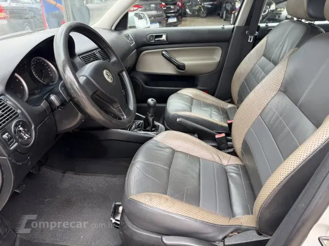 GOLF - 1.6 MI SPORTLINE 8V 4P MANUAL