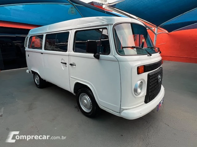 Kombi 1.4 FLEX STD 9 LUGARES