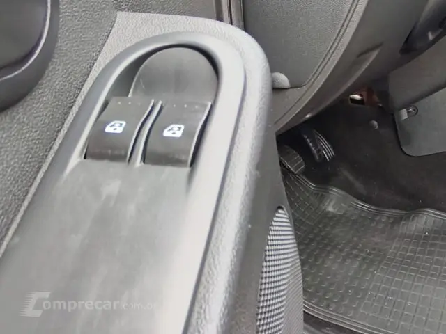 SANDERO - 1.6 EXPRESSION 8V 4P MANUAL