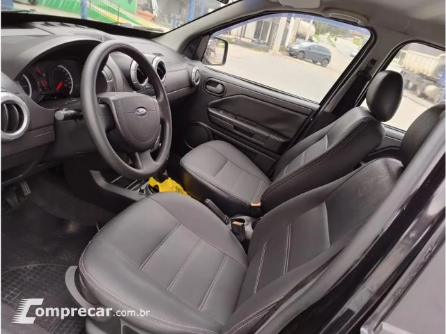 ECOSPORT - 2.0 XLT 16V 4P MANUAL